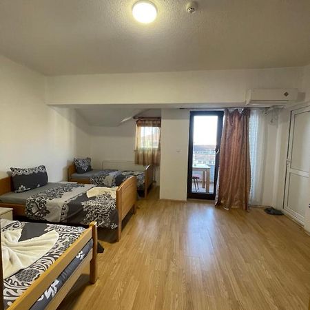 Ela Hostel Prizren Zewnętrze zdjęcie