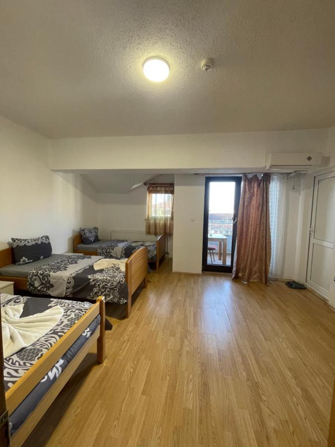 Ela Hostel Prizren Zewnętrze zdjęcie